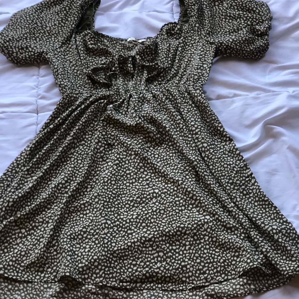 Women's Olive Green Mini Dress with Puff Sleeves